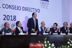  Gustavo Puente.