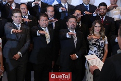  Sí protesto.