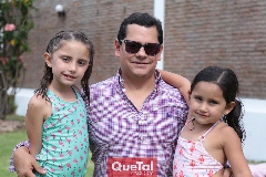  Pía, Checo y Mayte Quibrera.