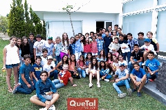 Ayrton con todos sus amigos.