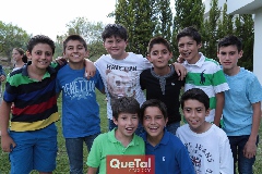 Disfrutando del cumple de Ayrton.