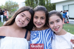 July, Marijó y Regina.