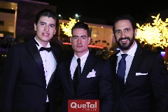  Jorge Acosta, Armando Acosta y David Dahda.