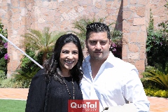 Brenda Aguiñaga y Mauricio González.