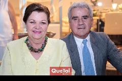Patricia Wagner y Javier Benavente, papás de Andrés.
