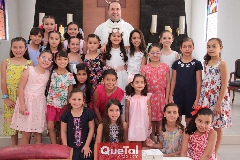 Sofia con sus amigas.