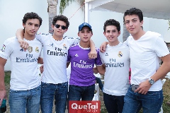  Ale, Alex, Santi, Alonso y Alejandro.