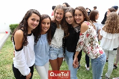 Mare, Karla, Isa, Joaquina y Pía.