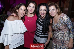  Rosa Elena, Raquel, Mercedes y Cecilia Morales.