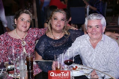  Tita Flores, María Dolores Pro y Guillermo López.