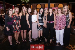  Laura Monjarás, Bety Lavín, Gaby Godínez, Ana Fonte, Rocío Covarrubias, Meche Morales, Aurora García, Sofía Carrillo, Tita Flores y Claudia Hermosillo.
