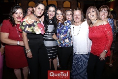 Gaby Rodríguez, Claudia Duque, Mercedes Morales, María Esther Aguillón, Claudia Serment, Paty Pérez, Beatriz Carrillo y Carmen Leos.
