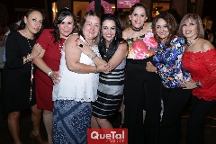  Ceci Muñoz, Gaby Rodríguez, Paty Pérez Mercedes Morales, Claudia Duque,María Esther Aguillón, y Beatriz Carrillo.
