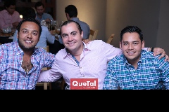  Javier Campos, Christian Almazán y Oscar de la Garza.