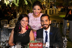 Montserrat Romero, Marilupe Reyna y Armando Reyna.