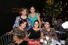  Lola Guerrero, Alma, Paty del Peral, Mary Meade y Chilena Serrano.