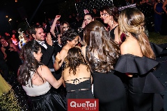  Amigas .