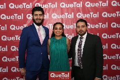 Marcos Larrondo, Daniela Larrondo y Oscar .