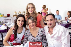 Renata González, Gabriela Benavente, Priscila y Eduardo Ramos.