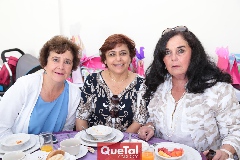Ana María Dauajare, María Luisa Medellín y Deborah Dauajare.