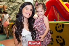 Ale Cano y Micaela Leal .