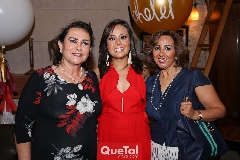 Ana Isabel de Juárez, Mahelet Arredondo y Lupita Cano .