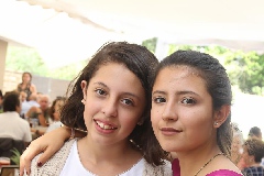  Natalia y Regina.