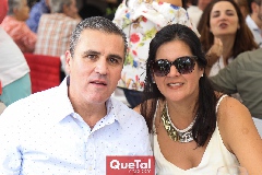  Beto Gómez y Cynthia Sánchez.