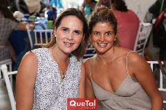 Ofelia González y Lourdes López.