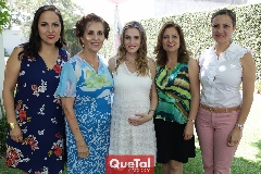  Susana y María Isabel Humara, Carla Huber de Humara, July y Cristina Humara.