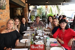 Dolores Gárate, Rosy Rodríguez, Alejandra Meade, Gaby Balbontín, Cecilia Martínez, Roxana Serna y Marusa Maza.