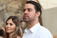  Roxana y Harold Dent .