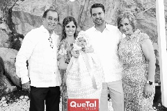 Ramón Ortiz, Roxana Ortiz, Andrea, Harold Dent y Mayte Villalba .