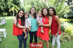  Luciana Rodríguez, Mau, Nuria Oliva, Roberta, Claudia Oliva y Regina Oliva.