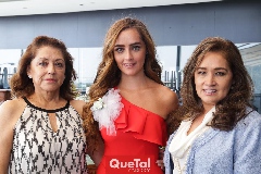 Irene Rangel de Sarquis, suegra de Diana, Diana y su mamá, Analud González de Favela.