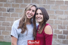  Adriana Almaguer y Fernanda García.