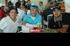  Papirri Delgado, Andrés Tellez y Mattew Delgado.