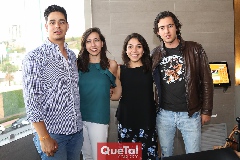 Ernesto Taured, Ana Bocard, Mariana Turrubiartes y Daniel Correa .
