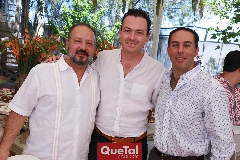  Juan Pablo Vidales, Ulises Artolózaga y Gonzalo Benavente.