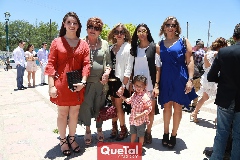  María José Peregrina, Linda de Gamboa, Linda Gamboa, Fernanda Castro, Anette Gamboa y Nicolás.