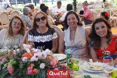  Georgina Anaya, Yolanda Tapia, Andrea Motilla y Elvia Hernández.