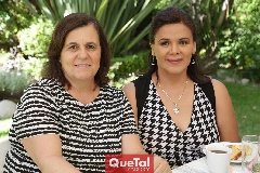  Lorena Schekaibán y Araceli Bandín.