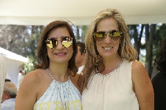  Maritere Cadena y Claudia Quiroz.