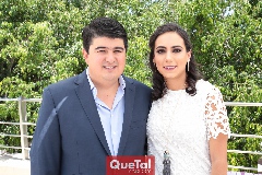  Rolando Domínguez y María Berrueta en su boda civil.