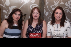  Claudia Guillén, Patricia y Laura Rangel.