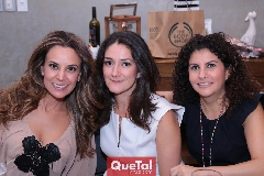  Daniela Díaz de León, Mercy Lafuente y Roxana Gómez.