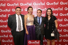 Fernando Flores, Alessandra Bocard, Fernando Flores y Paola Algara.