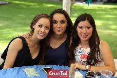 Laura Bravo, María Bravo y Montse Del Valle.