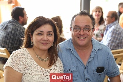 Martha Díaz de León y Vicente Escanamé.