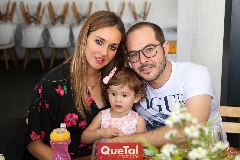 María Torres, María Inés y Santiago Zamanillo.